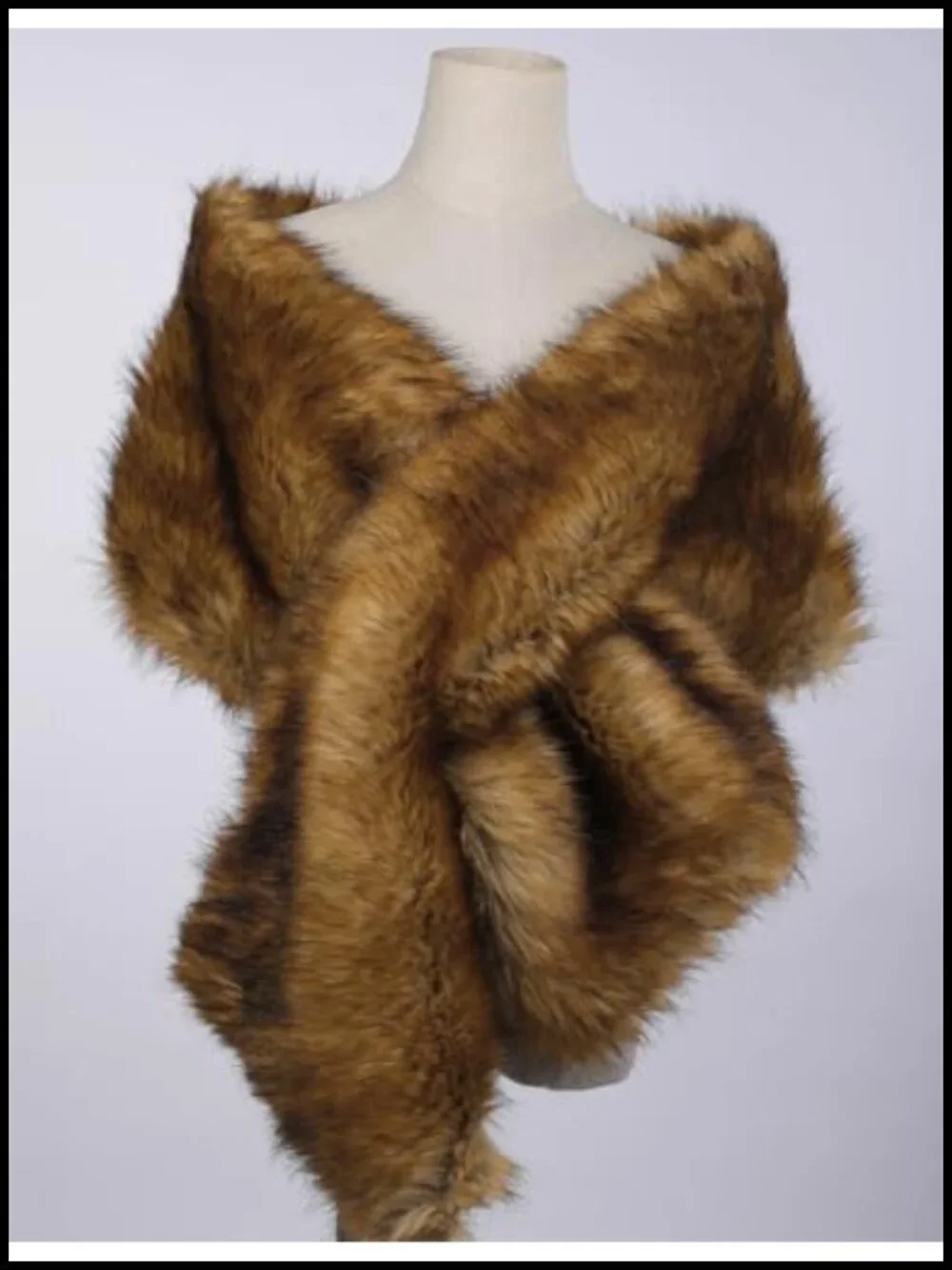 Bridal Faux Fur Wrap Stole with Brooch Evening Party Cape Shrug